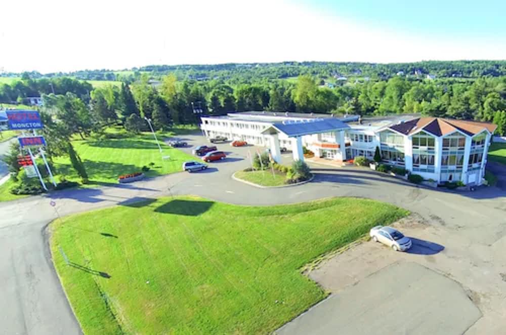 Hotel Moncton Exterior photo